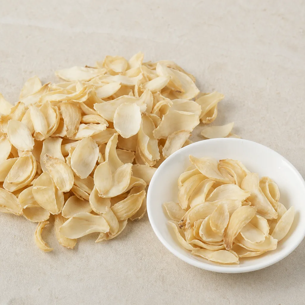 Lily Bulb 百合 reviewed application photo showing dried bulb scales for herbal tea ingredient planning, not a medical claim